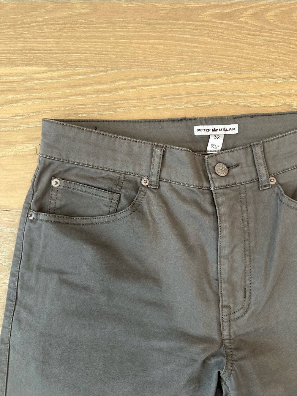 Men’s Peter Millar Khaki Green Pants Size 32 Business Casual Preppy Jeans Stretc - Picture 3 of 4